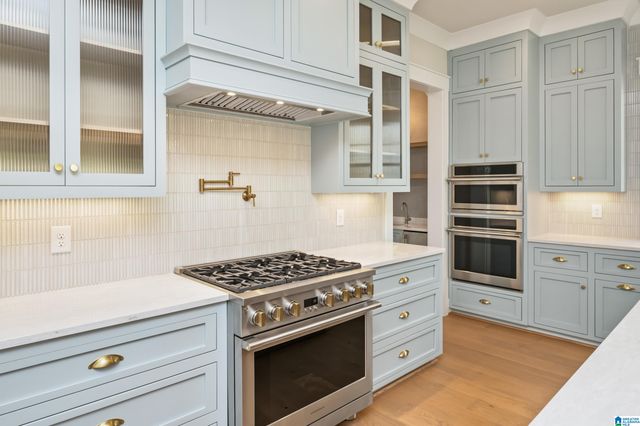 805 SOUTHBEND LANE, Vestavia Hills, AL 35216