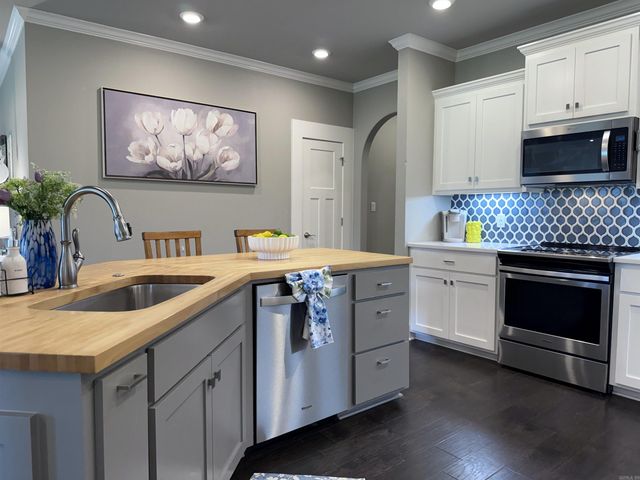 39 Alexandrea Drive, Greenbrier, AR 72058