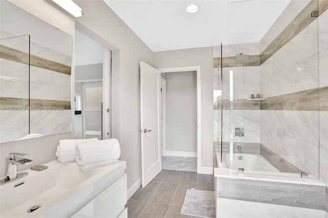 1236 NE 18th Avenue, Fort Lauderdale, FL 33304