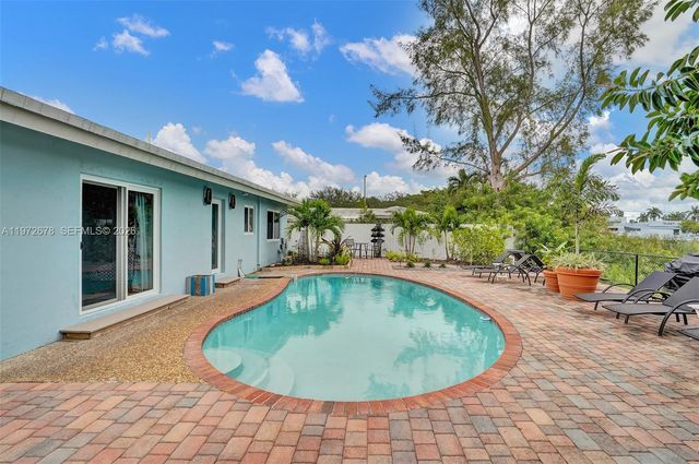 1236 NE 18th Avenue, Fort Lauderdale, FL 33304