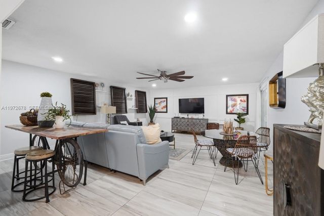 1236 NE 18th Avenue, Fort Lauderdale, FL 33304