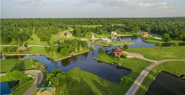 187 N Forest Drive, Huntsville, TX 77340