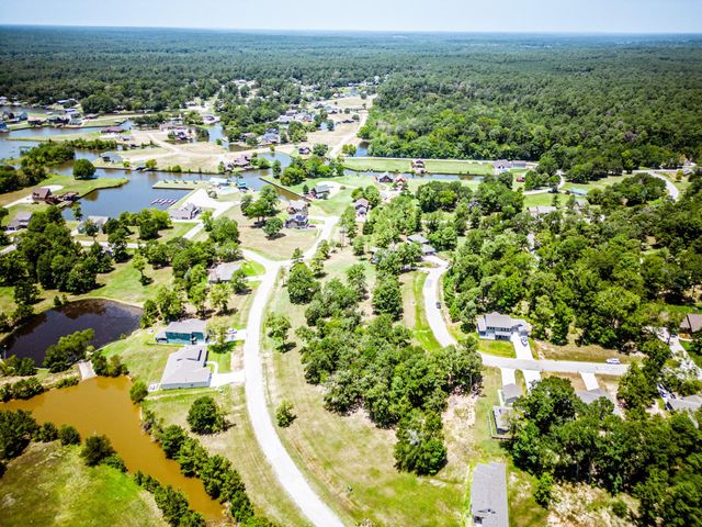 187 N Forest Drive, Huntsville, TX 77340