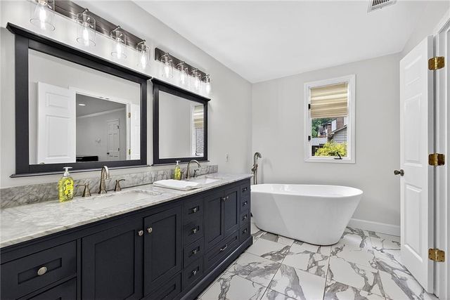 445 Cove Drive NE, Marietta, GA 30067