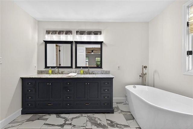 445 Cove Drive NE, Marietta, GA 30067