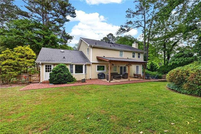 445 Cove Drive NE, Marietta, GA 30067