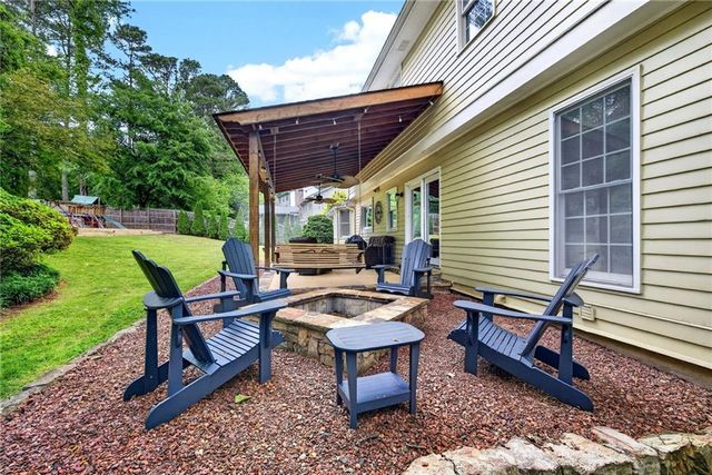 445 Cove Drive NE, Marietta, GA 30067