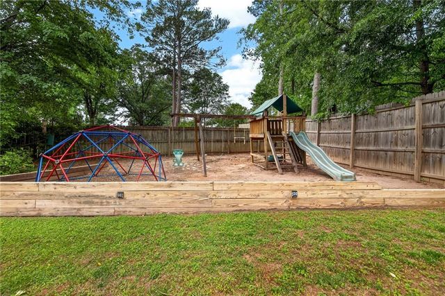445 Cove Drive NE, Marietta, GA 30067