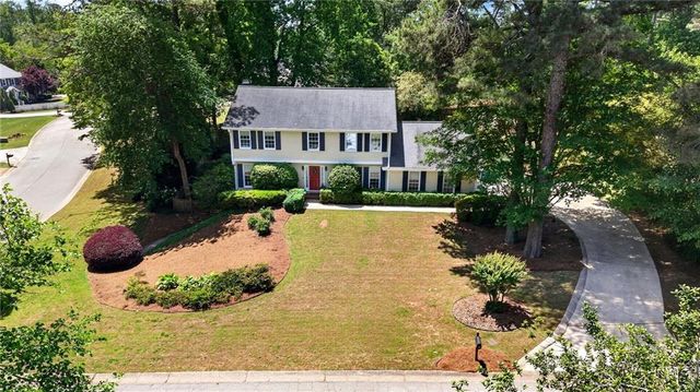 445 Cove Drive NE, Marietta, GA 30067