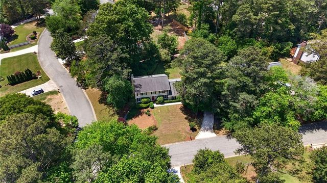 445 Cove Drive NE, Marietta, GA 30067