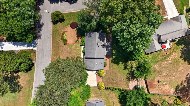 445 Cove Drive NE, Marietta, GA 30067