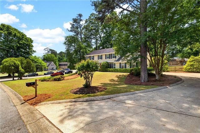 445 Cove Drive NE, Marietta, GA 30067