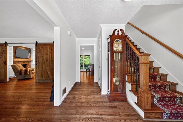 445 Cove Drive NE, Marietta, GA 30067