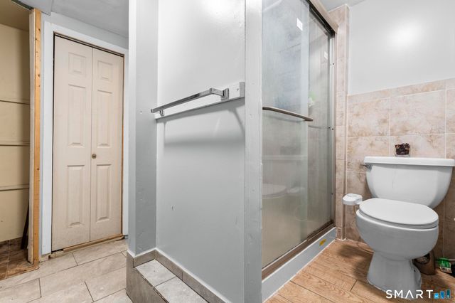 11 Costanzo Court, Hamden, CT 06518