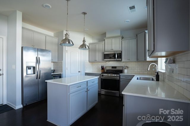 242 Kennerly Avenue, Mooresville, NC 28115