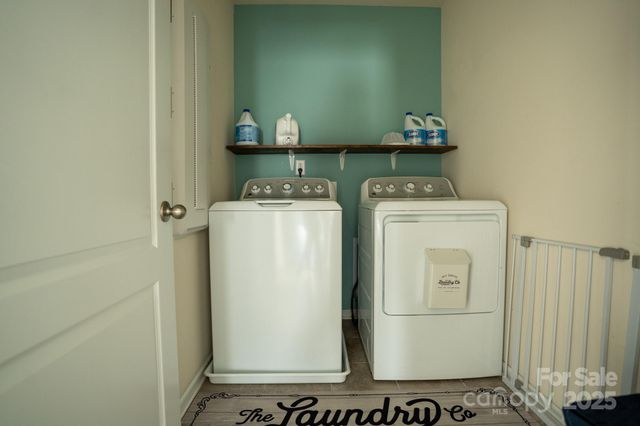 242 Kennerly Avenue, Mooresville, NC 28115