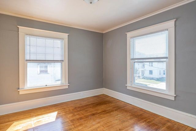 238 W IRVING AVENUE, Oshkosh, WI 54901