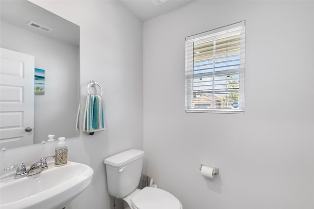 1325 Road 5102, Cleveland, TX 77327