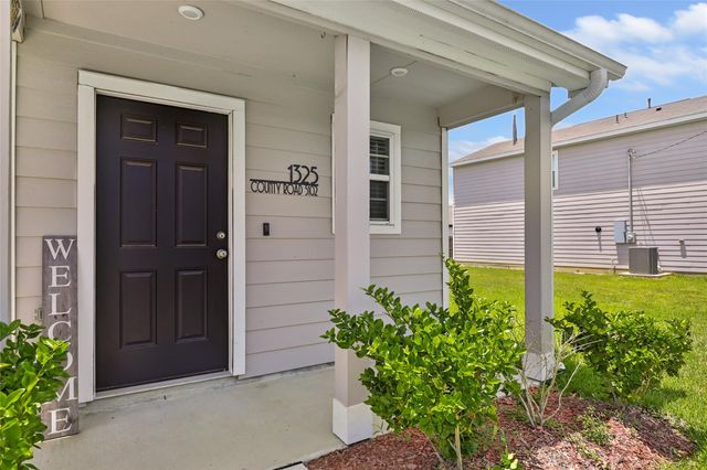 1325 Road 5102, Cleveland, TX 77327