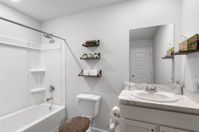 1325 Road 5102, Cleveland, TX 77327