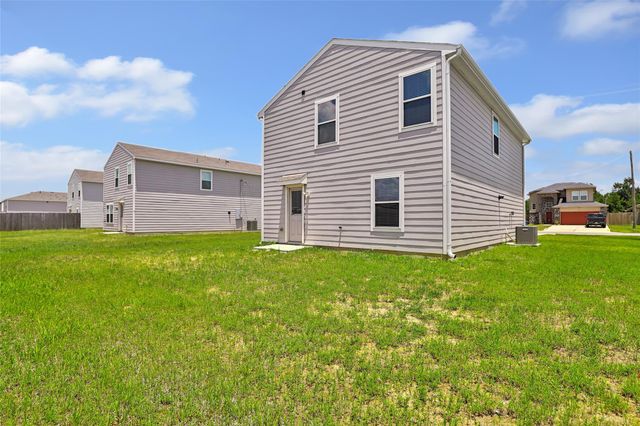 1325 Road 5102, Cleveland, TX 77327