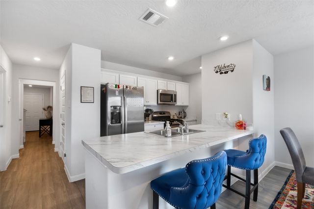 1325 Road 5102, Cleveland, TX 77327