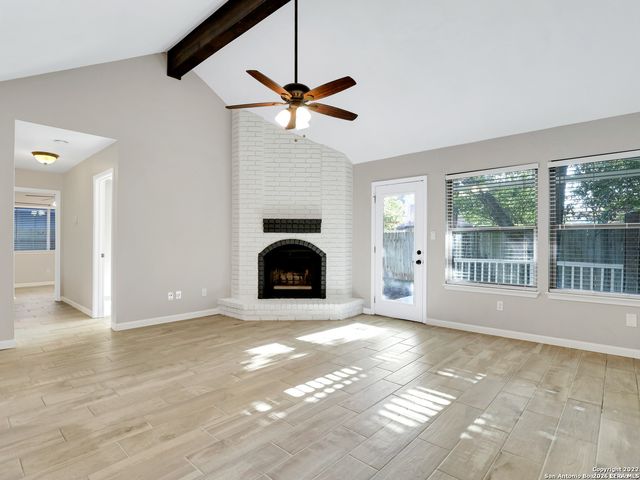 13838 LAUREL HOLLOW DR, San Antonio, TX 78232