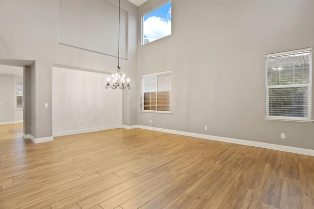 10816 Merritt Dr, Stockton, CA 95219