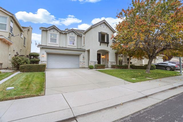 10816 Merritt Dr, Stockton, CA 95219