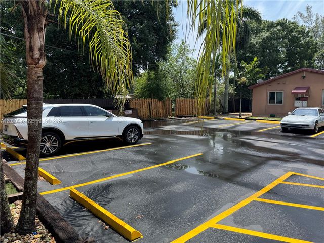 4518 SW 33rd Ave 2, Dania Beach, FL 33312