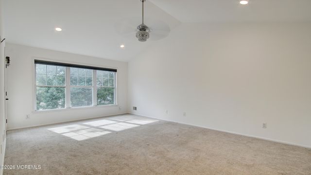 118 S Shore Drive, South Amboy, NJ 08879