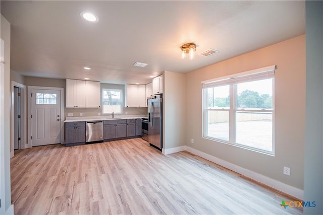 1165 Eagle Flight Drive, Canyon Lake, TX 78133