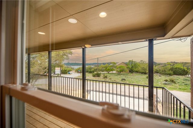 1165 Eagle Flight Drive, Canyon Lake, TX 78133