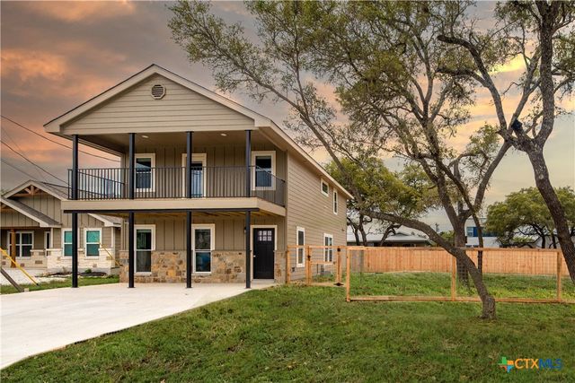 1165 Eagle Flight Drive, Canyon Lake, TX 78133