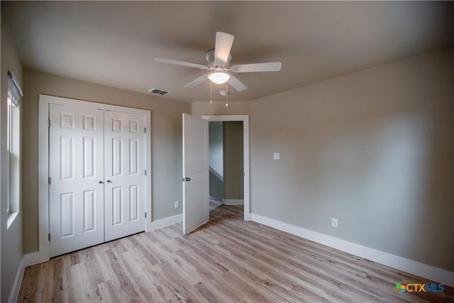 1165 Eagle Flight Drive, Canyon Lake, TX 78133
