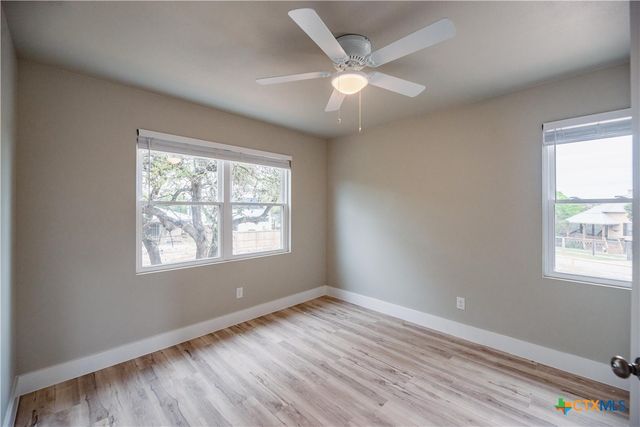 1165 Eagle Flight Drive, Canyon Lake, TX 78133