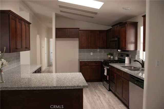 1445 #88 W Florida, Hemet, CA 92543