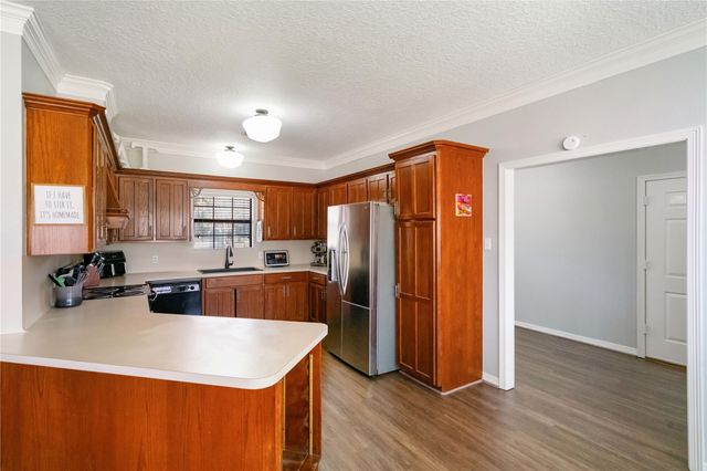 28911 Commons Oaks Drive, Huffman, TX 77336