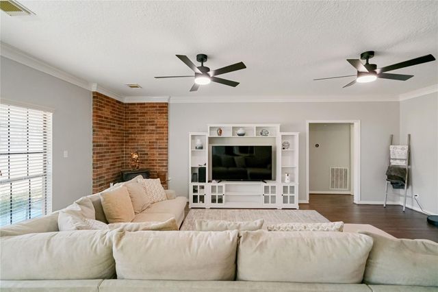 28911 Commons Oaks Drive, Huffman, TX 77336