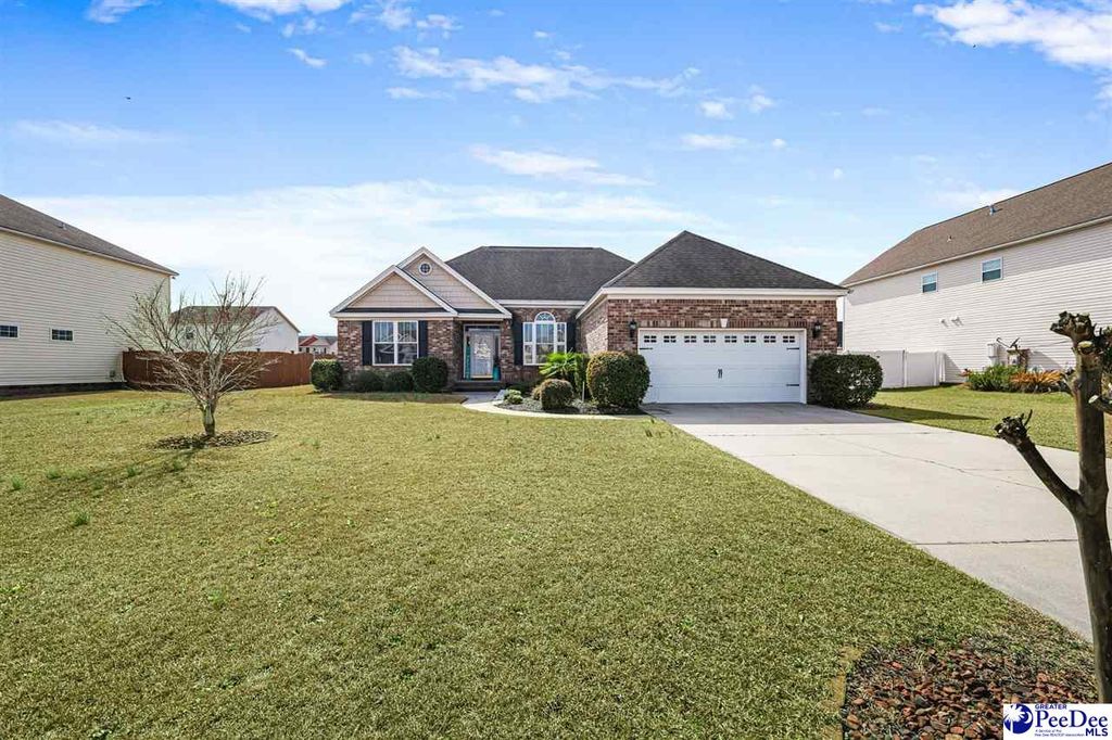 1216 Barn Owl Rd, Effingham, SC 29541