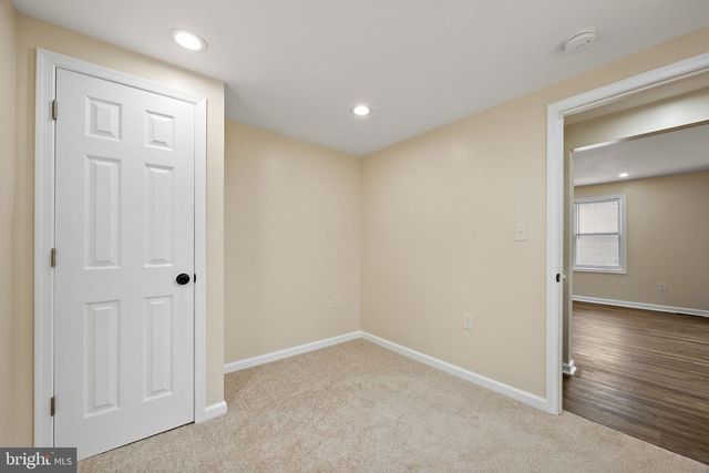 53 SEWARD LN, Aston, PA 19014