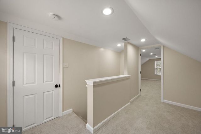 53 SEWARD LN, Aston, PA 19014
