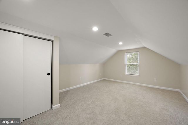 53 SEWARD LN, Aston, PA 19014