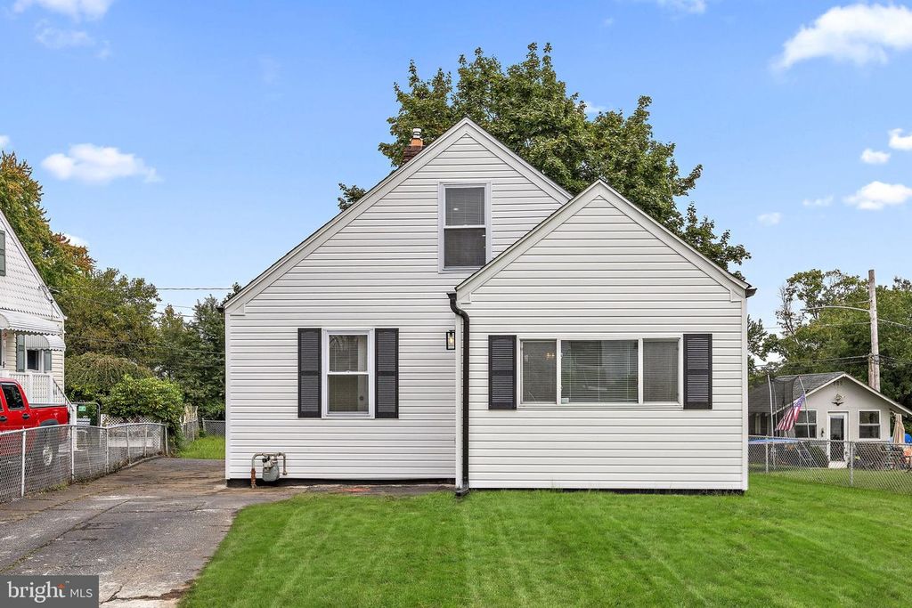 53 SEWARD LN, Aston, PA 19014 — photo 3
