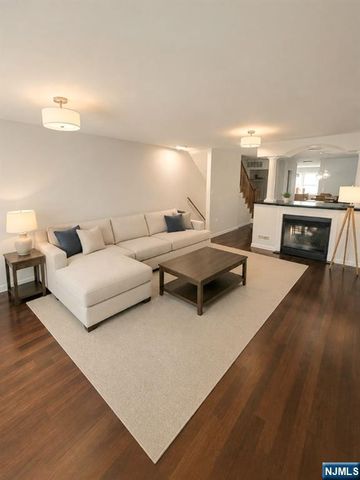 430 Aurora Avenue 430, Cliffside Park, NJ 07010
