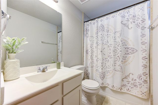 1862 Alyssa Way, Alvin, TX 77511