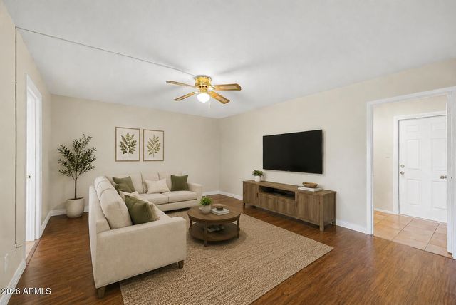2627 W OBISPO Circle, Mesa, AZ 85202