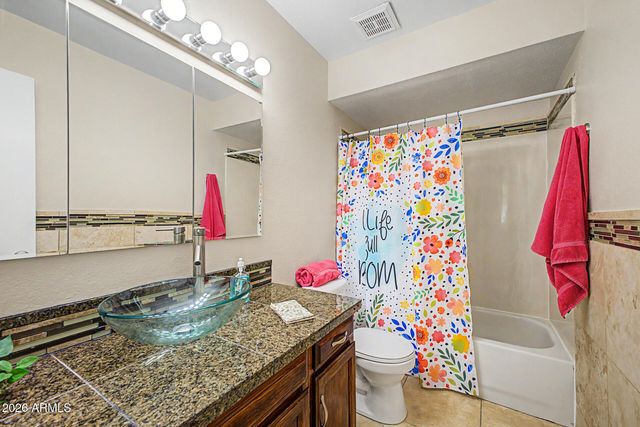 2627 W OBISPO Circle, Mesa, AZ 85202