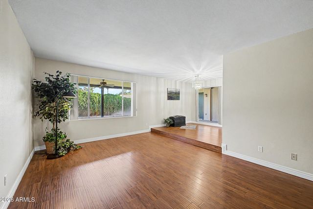 2627 W OBISPO Circle, Mesa, AZ 85202