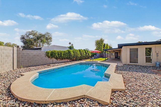 2627 W OBISPO Circle, Mesa, AZ 85202